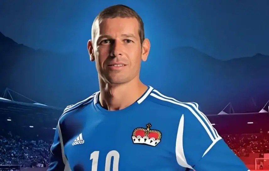 世界上唯一一个代表国家队输掉100场比赛的球员